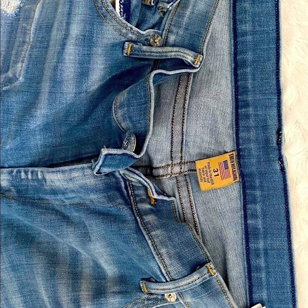 True Religion Jean Size 31 Gently Used. - Picture 3 of 6